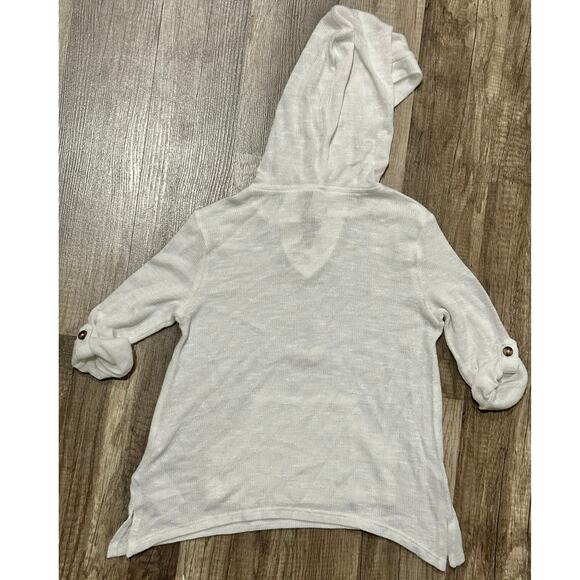 Old Navy Lightweight Sweater - Picture 2 of 3